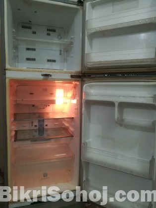 Samsung refrigerator sell হবে